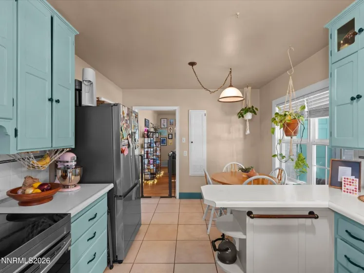 341 Arroyo, Reno, Nevada 89509, 4 Bedrooms Bedrooms, ,4 BathroomsBathrooms,Residential Income,Residential,Arroyo,0,260011940