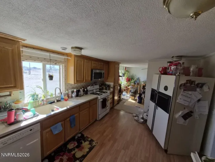 350 Vine, Fernley, Nevada 89408, 3 Bedrooms Bedrooms, ,2 BathroomsBathrooms,Residential,Residential,Vine,0,260011950