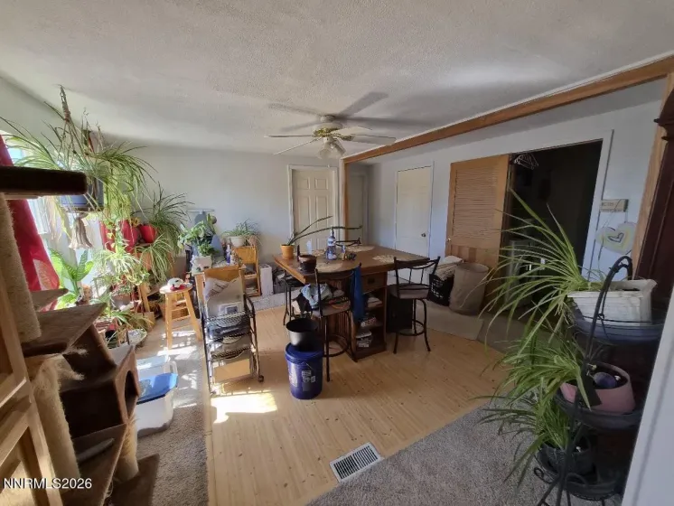 350 Vine, Fernley, Nevada 89408, 3 Bedrooms Bedrooms, ,2 BathroomsBathrooms,Residential,Residential,Vine,0,260011950