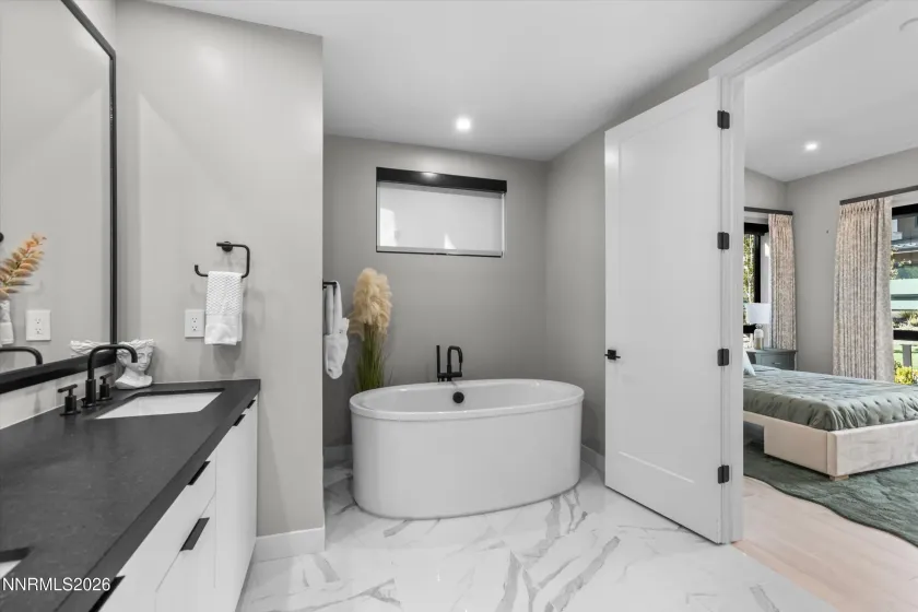 Primary suite