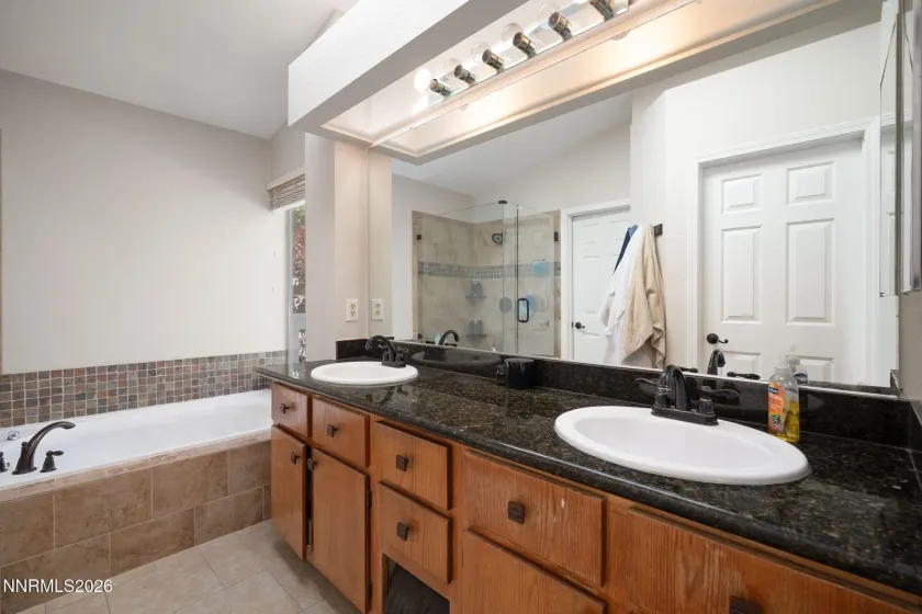 2919 Aspen Meadows, Reno, Nevada 89519, 4 Bedrooms Bedrooms, ,3 BathroomsBathrooms,Residential,Residential,Aspen Meadows,0,260011954