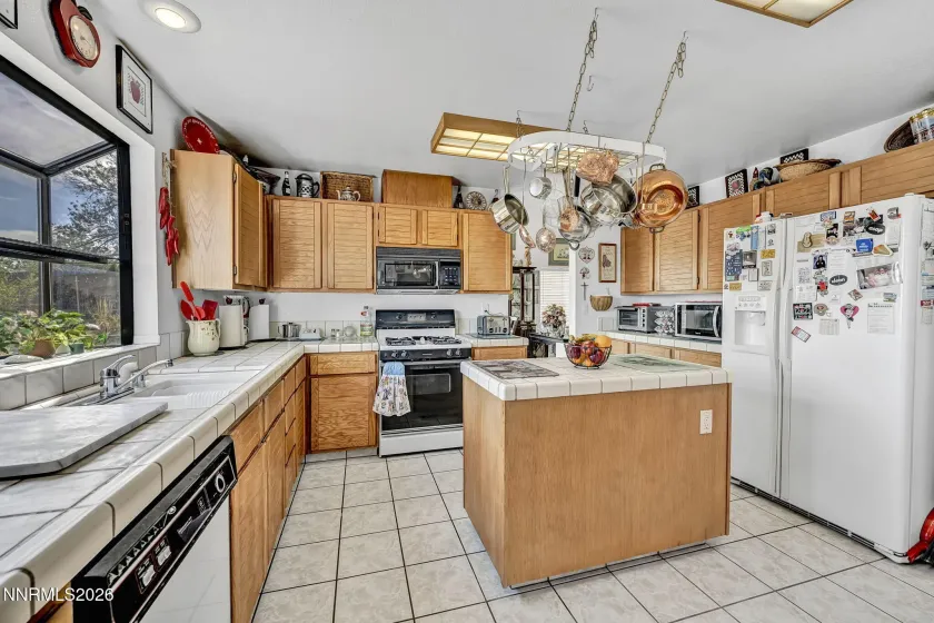 1790 Quail Run, Reno, Nevada 89523, 4 Bedrooms Bedrooms, ,3 BathroomsBathrooms,Residential,Residential,Quail Run,0,260011960