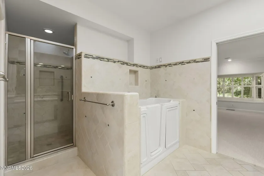 3905 Innsbruck, Reno, Nevada 89519, 2 Bedrooms Bedrooms, ,3 BathroomsBathrooms,Residential,Residential,Innsbruck,0,260009819