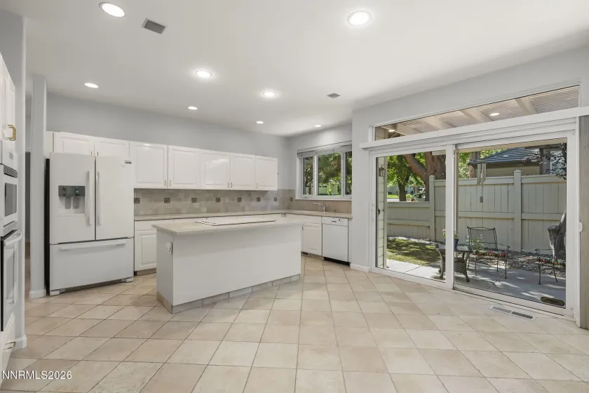 3905 Innsbruck, Reno, Nevada 89519, 2 Bedrooms Bedrooms, ,3 BathroomsBathrooms,Residential,Residential,Innsbruck,0,260009819