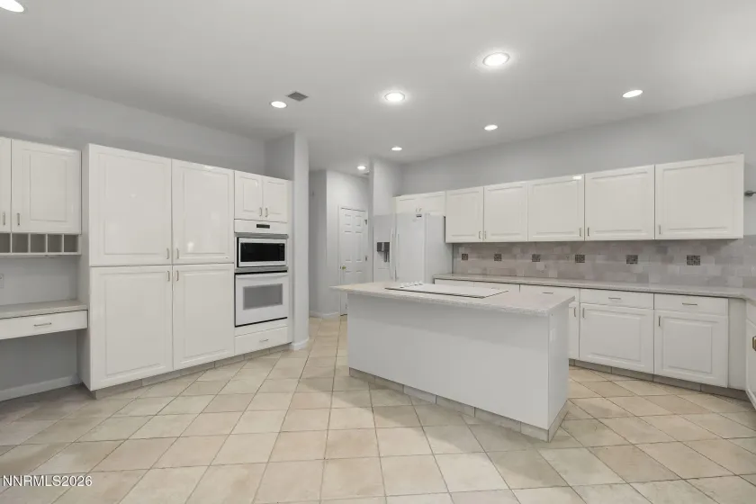 3905 Innsbruck, Reno, Nevada 89519, 2 Bedrooms Bedrooms, ,3 BathroomsBathrooms,Residential,Residential,Innsbruck,0,260009819