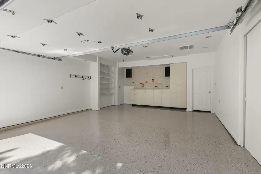 3905 Innsbruck, Reno, Nevada 89519, 2 Bedrooms Bedrooms, ,3 BathroomsBathrooms,Residential,Residential,Innsbruck,0,260009819