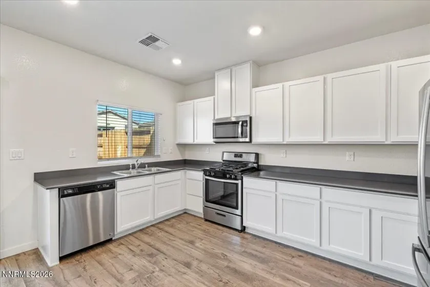 8879 Gazing Star, Reno, Nevada 89506, 3 Bedrooms Bedrooms, ,3 BathroomsBathrooms,Residential,Residential,Gazing Star,0,260011964