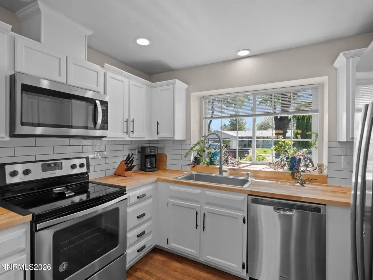 162 Gardengate, Carson City, Nevada 89706, 3 Bedrooms Bedrooms, ,2 BathroomsBathrooms,Residential,Residential,Gardengate,0,260011965
