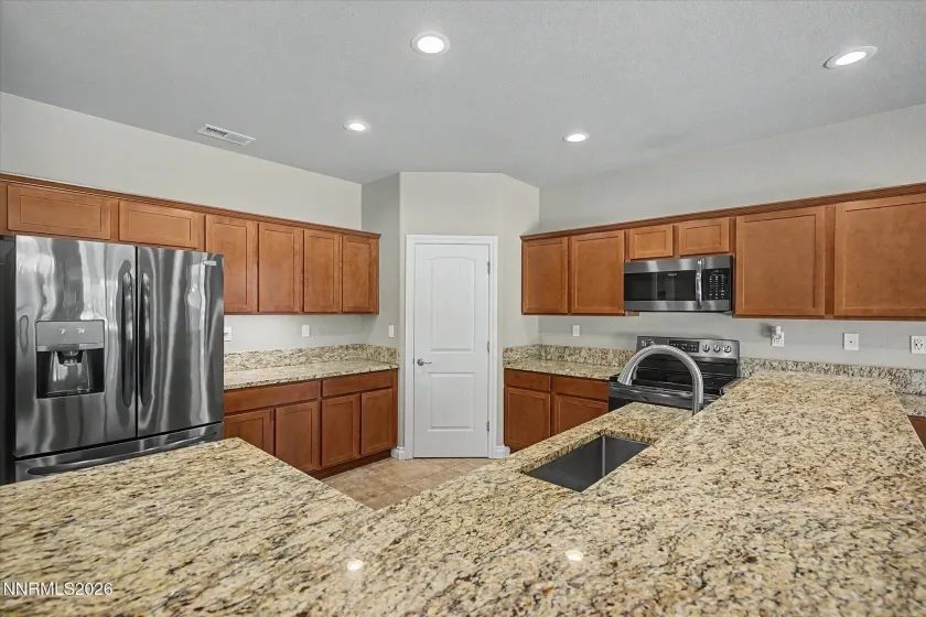 18639 Haskell Peak, Reno, Nevada 89508, 4 Bedrooms Bedrooms, ,2 BathroomsBathrooms,Residential,Residential,Haskell Peak,0,260011968