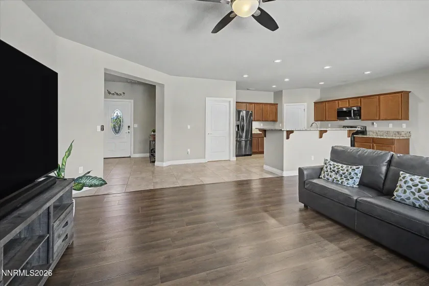 18639 Haskell Peak, Reno, Nevada 89508, 4 Bedrooms Bedrooms, ,2 BathroomsBathrooms,Residential,Residential,Haskell Peak,0,260011968