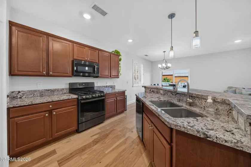 492 Beckwourth, Reno, Nevada 89506, 3 Bedrooms Bedrooms, ,2 BathroomsBathrooms,Residential,Residential,Beckwourth,0,260011969