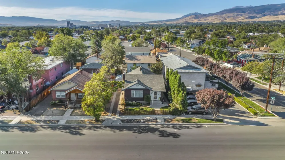 Close proximity to Midtown, Wells Ave. Dist., and Downtown