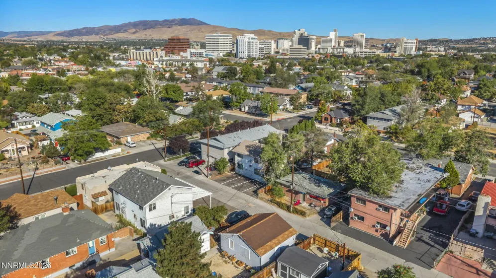Close proximity to Midtown, Wells Ave. Dist., and Downtown
