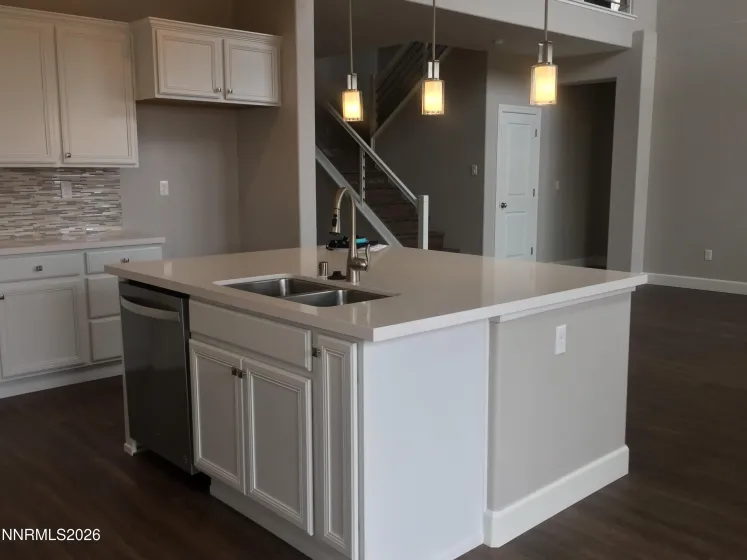 1206 Silver Coyote, Sparks, Nevada 89436, 4 Bedrooms Bedrooms, ,4 BathroomsBathrooms,Residential Lease,Manufactured,Silver Coyote,0,260011975