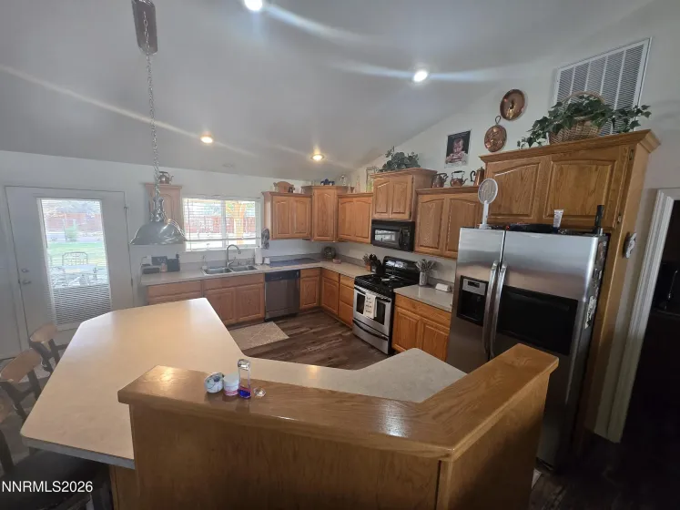 3220 Brookside, Fallon, Nevada 89406, 3 Bedrooms Bedrooms, ,2 BathroomsBathrooms,Residential,Residential,Brookside,0,260011976