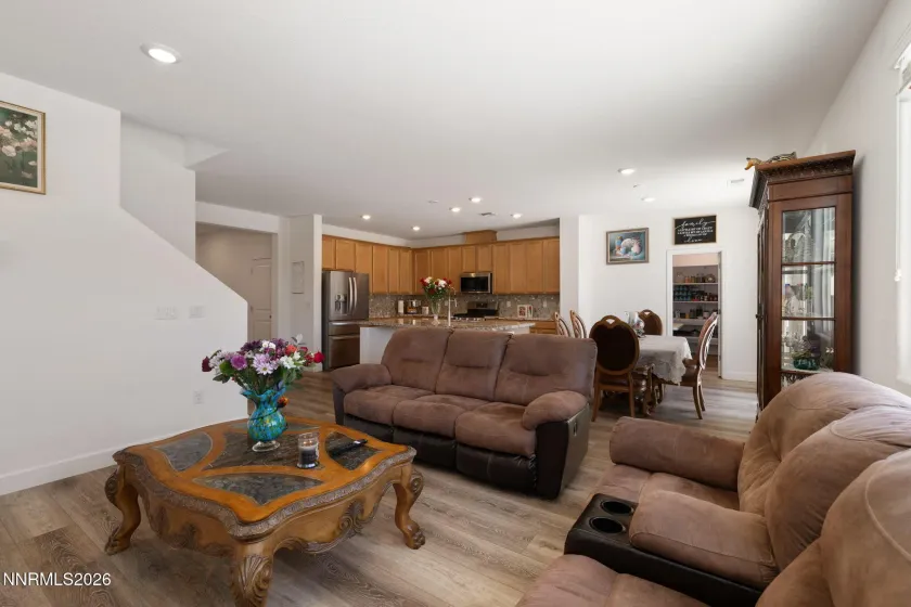 9319 Bay, Reno, Nevada 89506, 5 Bedrooms Bedrooms, ,3 BathroomsBathrooms,Residential,Residential,Bay,0,260011988