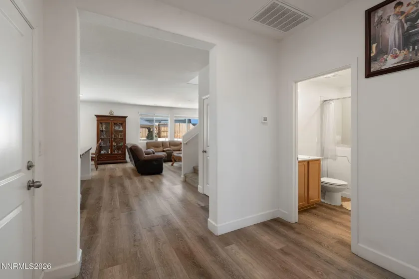 9319 Bay, Reno, Nevada 89506, 5 Bedrooms Bedrooms, ,3 BathroomsBathrooms,Residential,Residential,Bay,0,260011988
