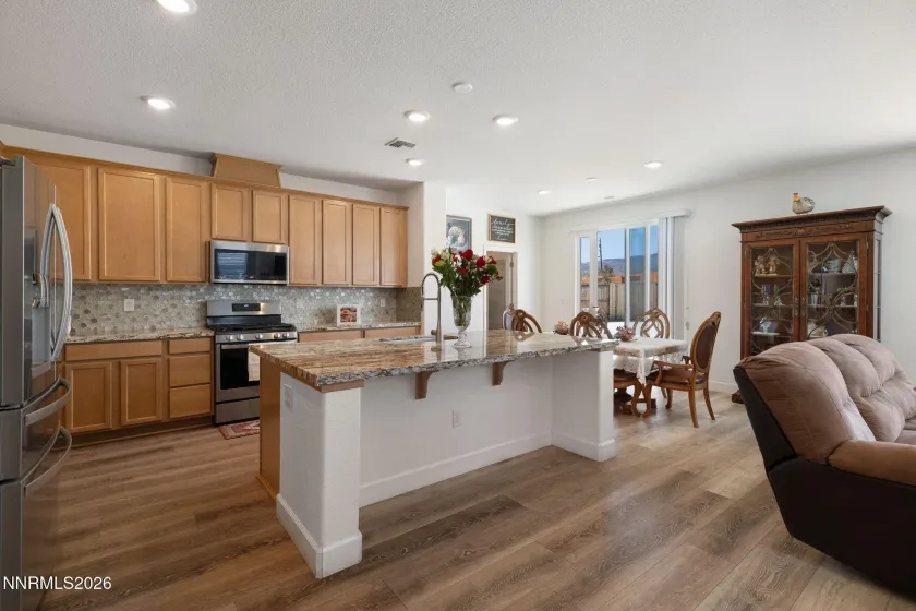 9319 Bay, Reno, Nevada 89506, 5 Bedrooms Bedrooms, ,3 BathroomsBathrooms,Residential,Residential,Bay,0,260011988