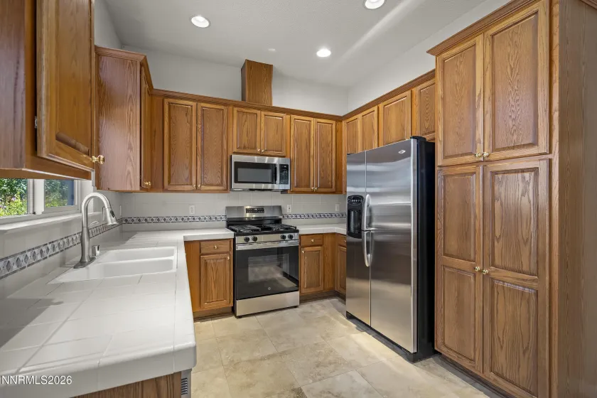 404 Sierra Leaf, Reno, Nevada 89511, 2 Bedrooms Bedrooms, ,2 BathroomsBathrooms,Residential,Residential,Sierra Leaf,0,260011989