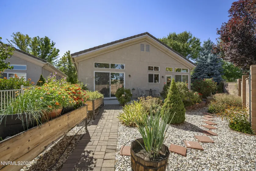 404 Sierra Leaf, Reno, Nevada 89511, 2 Bedrooms Bedrooms, ,2 BathroomsBathrooms,Residential,Residential,Sierra Leaf,0,260011989
