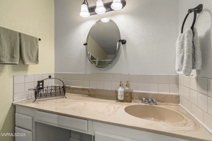1335 Hilltop, Reno, Nevada 89509, 4 Bedrooms Bedrooms, ,3 BathroomsBathrooms,Residential,Residential,Hilltop,0,260011994