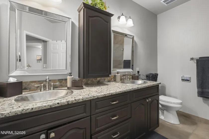 900 Meadows, Reno, Nevada 89521, 3 Bedrooms Bedrooms, ,2 BathroomsBathrooms,Residential,Residential,Meadows,0,260011996