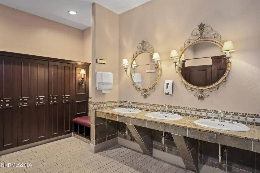 900 Meadows, Reno, Nevada 89521, 3 Bedrooms Bedrooms, ,2 BathroomsBathrooms,Residential,Residential,Meadows,0,260011996
