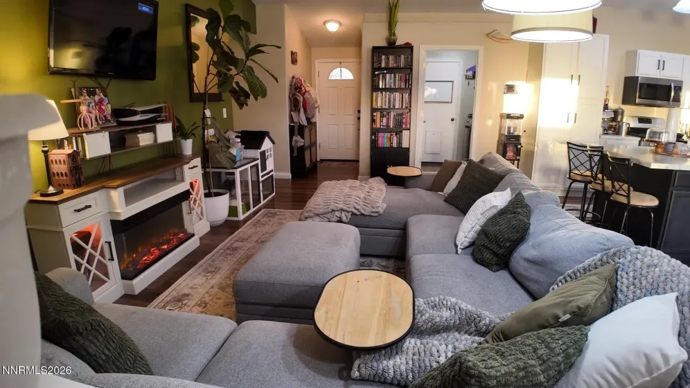 1342 White Bluffs, Fernley, Nevada 89408, 3 Bedrooms Bedrooms, ,2 BathroomsBathrooms,Residential,Residential,White Bluffs,0,260012000