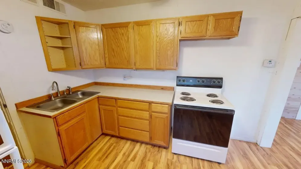 737 Reese, Battle Mountain, Nevada 89820, 2 Bedrooms Bedrooms, ,1 BathroomBathrooms,Residential,Residential,Reese,0,260012002