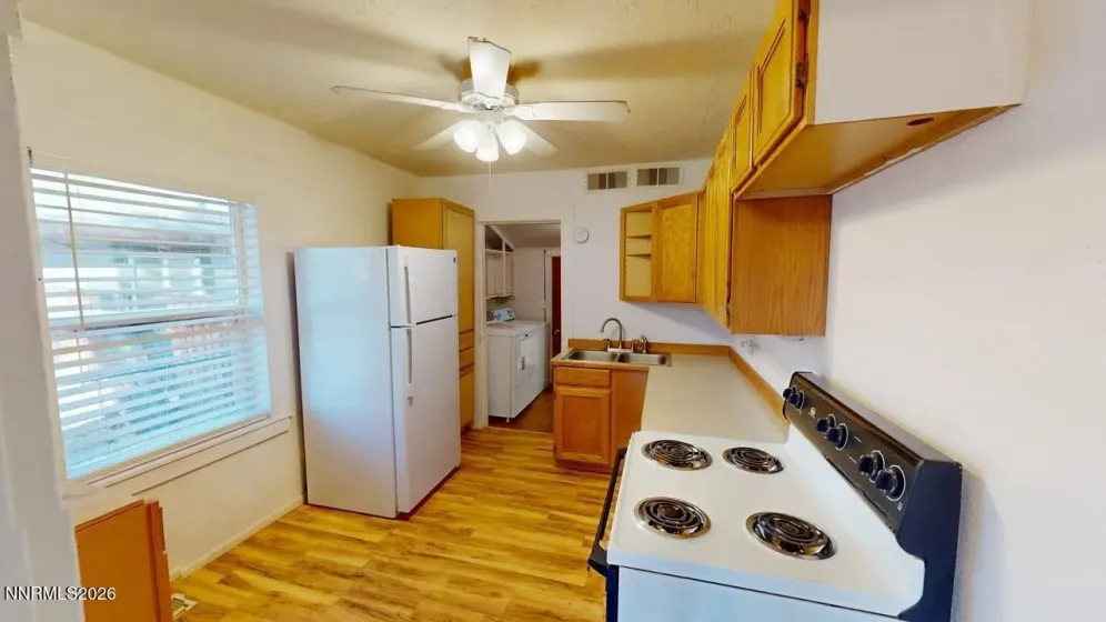 737 Reese, Battle Mountain, Nevada 89820, 2 Bedrooms Bedrooms, ,1 BathroomBathrooms,Residential,Residential,Reese,0,260012002