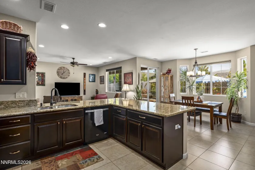 9620 Abigail, Reno, Nevada 89521, 4 Bedrooms Bedrooms, ,2 BathroomsBathrooms,Residential,Residential,Abigail,0,260012007