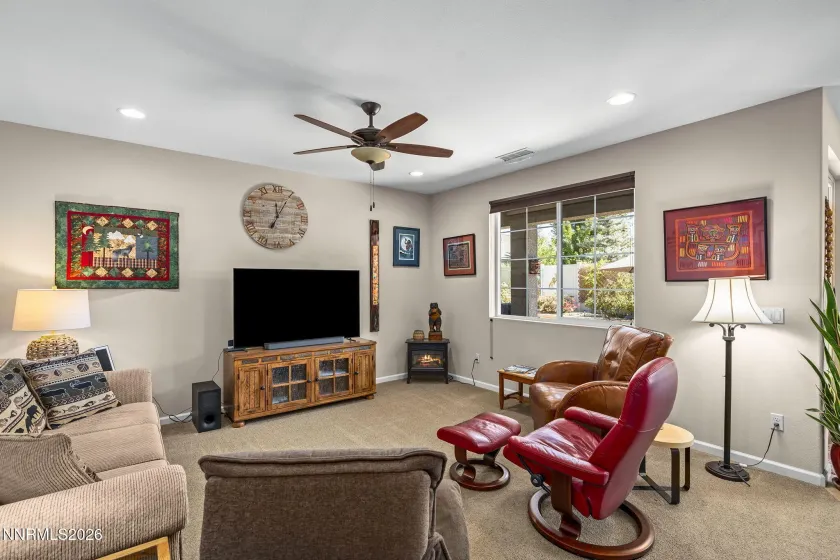 9620 Abigail, Reno, Nevada 89521, 4 Bedrooms Bedrooms, ,2 BathroomsBathrooms,Residential,Residential,Abigail,0,260012007