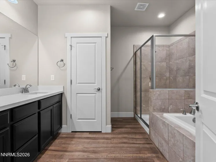 744 Cottage, Gardnerville, Nevada 89460, 3 Bedrooms Bedrooms, ,2 BathroomsBathrooms,Residential,Residential,Cottage,0,260012024