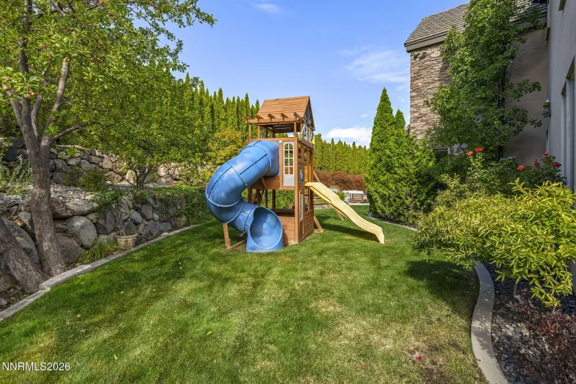 792 Aspen, Reno, Nevada 89519, 7 Bedrooms Bedrooms, ,8 BathroomsBathrooms,Residential,Residential,Aspen,0,260012025