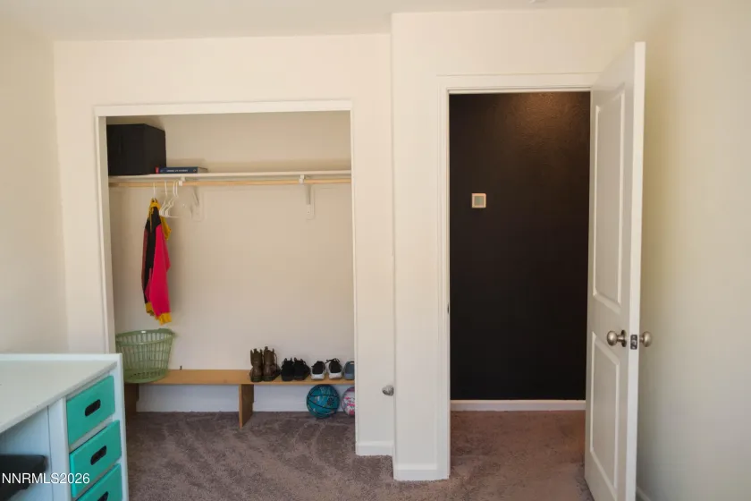 667 Osino, Reno, Nevada 89506, 3 Bedrooms Bedrooms, ,2 BathroomsBathrooms,Residential,Residential,Osino,0,260012026