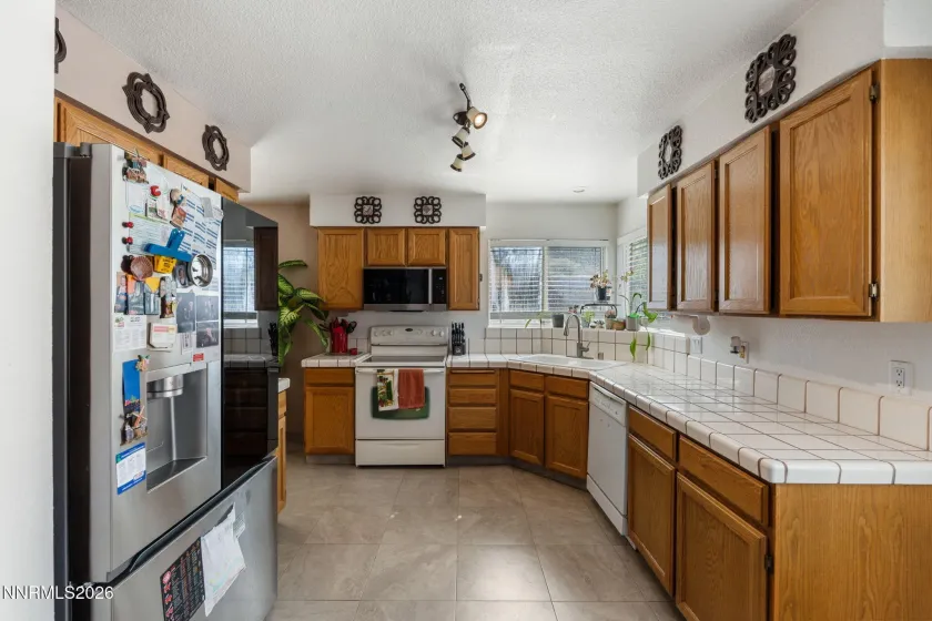 2195 Canyon Point, Sparks, Nevada 89436, 3 Bedrooms Bedrooms, ,3 BathroomsBathrooms,Residential,Residential,Canyon Point,0,260012027