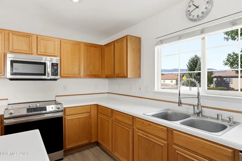 17743 Fossil, Reno, Nevada 89508, 3 Bedrooms Bedrooms, ,2 BathroomsBathrooms,Residential,Residential,Fossil,0,260012032