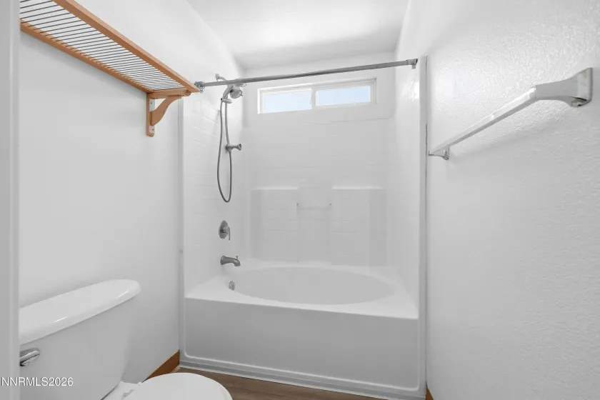 17743 Fossil, Reno, Nevada 89508, 3 Bedrooms Bedrooms, ,2 BathroomsBathrooms,Residential,Residential,Fossil,0,260012032