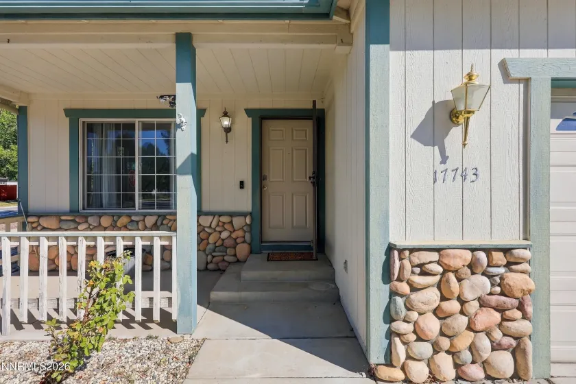 17743 Fossil, Reno, Nevada 89508, 3 Bedrooms Bedrooms, ,2 BathroomsBathrooms,Residential,Residential,Fossil,0,260012032