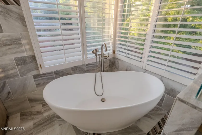 6360 Valley Wood, Reno, Nevada 89523, 5 Bedrooms Bedrooms, ,3 BathroomsBathrooms,Residential,Residential,Valley Wood,0,260012035