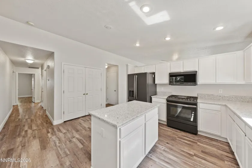 17251 Desert Lake, Reno, Nevada 89508, 3 Bedrooms Bedrooms, ,2 BathroomsBathrooms,Residential,Residential,Desert Lake,0,260012041