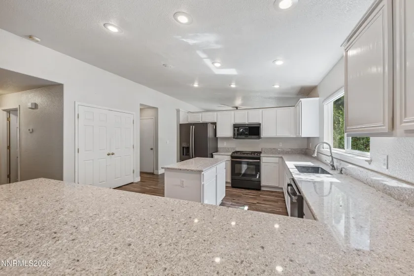 17251 Desert Lake, Reno, Nevada 89508, 3 Bedrooms Bedrooms, ,2 BathroomsBathrooms,Residential,Residential,Desert Lake,0,260012041