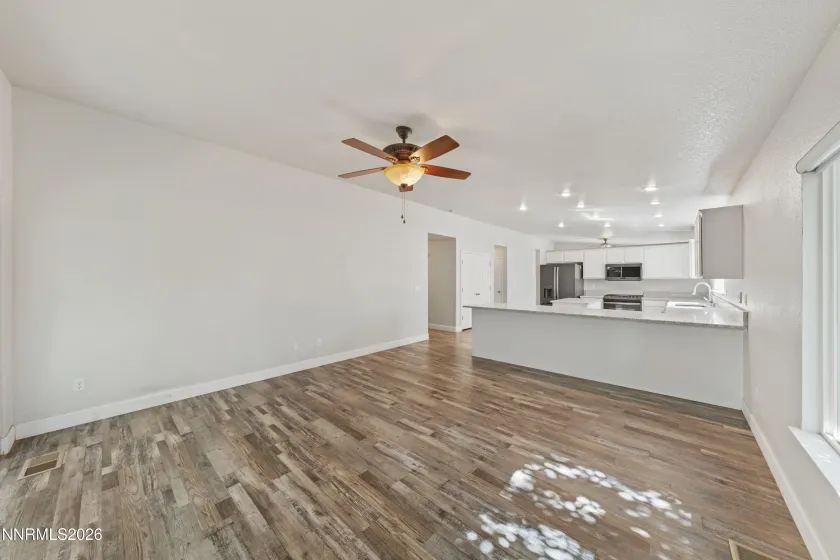 17251 Desert Lake, Reno, Nevada 89508, 3 Bedrooms Bedrooms, ,2 BathroomsBathrooms,Residential,Residential,Desert Lake,0,260012041