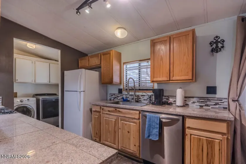 841 Scott, Fernley, Nevada 89408, 4 Bedrooms Bedrooms, ,2 BathroomsBathrooms,Residential,Residential,Scott,0,260012045