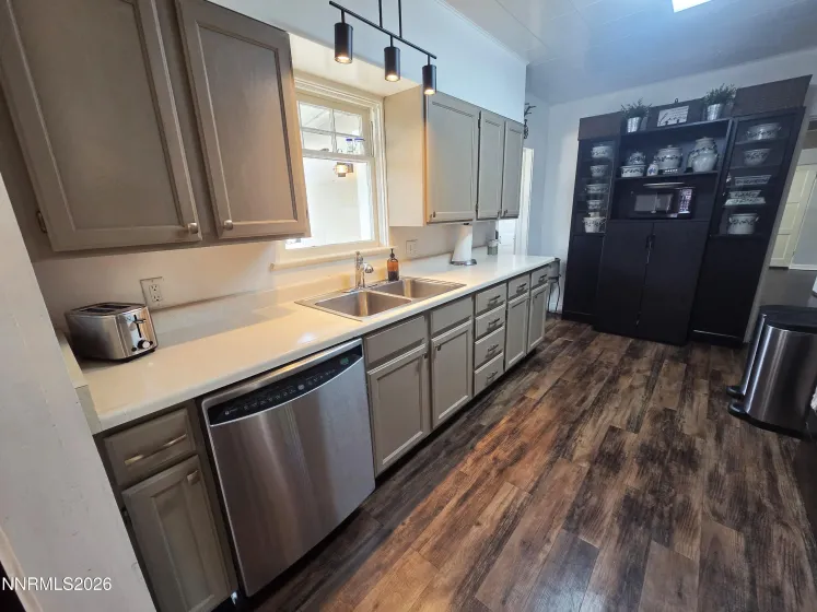 740 Plumb, Reno, Nevada 89509, 2 Bedrooms Bedrooms, ,1 BathroomBathrooms,Residential,Residential,Plumb,0,260012046