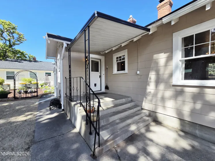 740 Plumb, Reno, Nevada 89509, 2 Bedrooms Bedrooms, ,1 BathroomBathrooms,Residential,Residential,Plumb,0,260012046