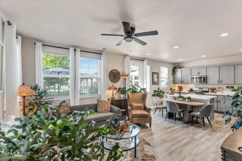 305 Cattail, Gardnerville, Nevada 89410, 3 Bedrooms Bedrooms, ,3 BathroomsBathrooms,Residential,Residential,Cattail,0,260012050