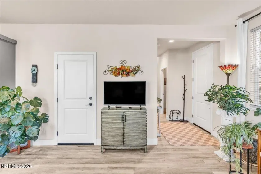 305 Cattail, Gardnerville, Nevada 89410, 3 Bedrooms Bedrooms, ,3 BathroomsBathrooms,Residential,Residential,Cattail,0,260012050