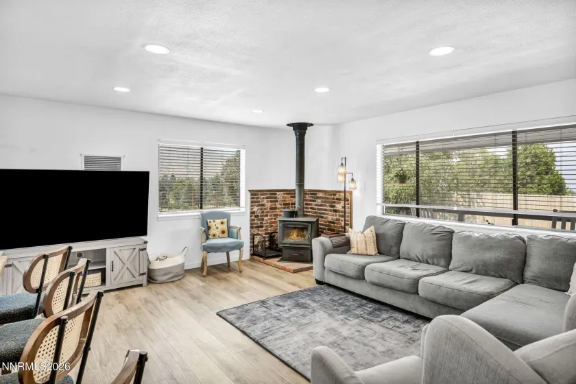 21 Dry Canyon, Coleville, California 96107, 3 Bedrooms Bedrooms, ,2 BathroomsBathrooms,Residential,Residential,Dry Canyon,0,260012051