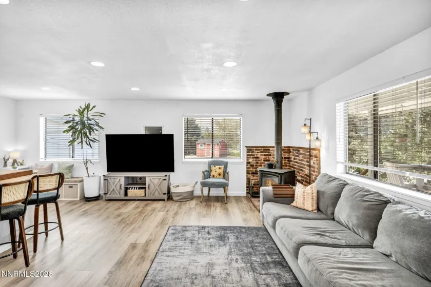 21 Dry Canyon, Coleville, California 96107, 3 Bedrooms Bedrooms, ,2 BathroomsBathrooms,Residential,Residential,Dry Canyon,0,260012051